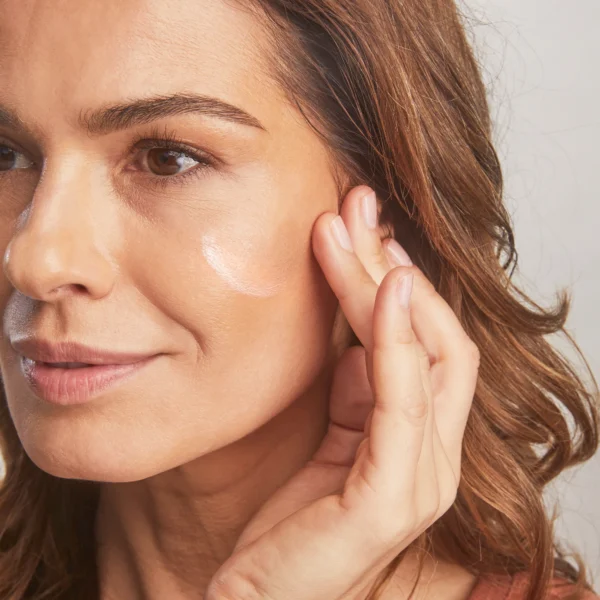 Total Protection® No-Show™ Mineral Sunscreen SPF 50 - Image 7